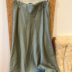 J Crew MIDI Green X-Small Skirt